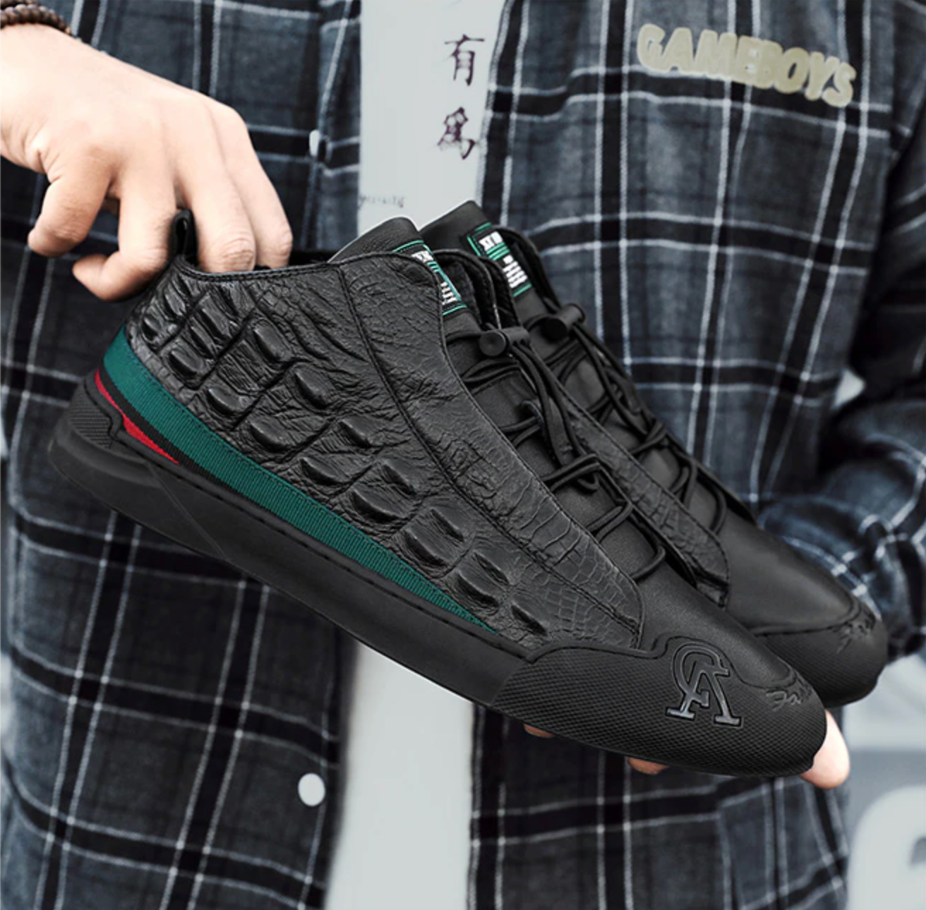 Krokodilo stiliaus batai 